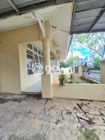 Rumah Luxury Modern Tanpa Renovasi di Bintaro Tangerang Selatan Rumah Luxury Modern Tanpa Renovasi di Bintaro Tangerang Selatan