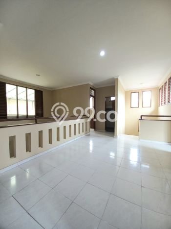 Hunian Mewah LB 500m2 Siap Pakai Desain Elegan di Bintaro, Tangerang Selatan Hunian Mewah LB 500m2 Siap Pakai Desain Elegan di Bintaro, Tangerang Selatan