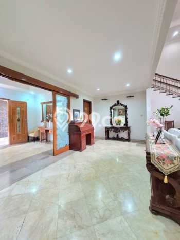 Ready to Use! Luxury House LT 770m2 Desain Elegan di Bintaro Ready to Use! Luxury House LT 770m2 Desain Elegan di Bintaro