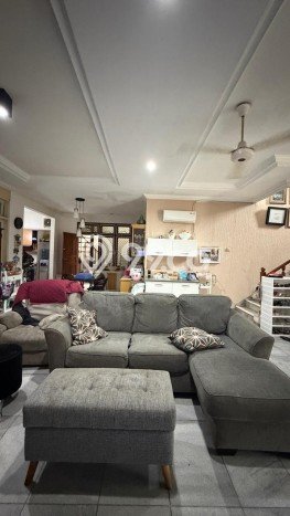 Dijual Rumah Luas Elegan Dengan View Eksklusif di Bintaro, Jakarta Selatan Dijual Rumah Luas Elegan Dengan View Eksklusif di Bintaro, Jakarta Selatan