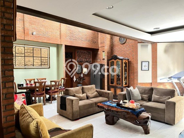 Rumah Elit LB 300m2 Siap Huni Desain Elegan di Sektor 5 - Bintaro, Tangerang Selatan Rumah Elit LB 300m2 Siap Huni Desain Elegan di Sektor 5 - Bintaro, Tangerang Selatan