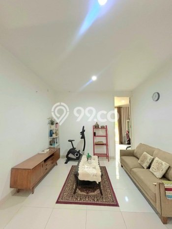 Hunian Mewah LB 200m2 Siap Huni Desain Elegan di Bintaro, Tangerang Selatan Hunian Mewah LB 200m2 Siap Huni Desain Elegan di Bintaro, Tangerang Selatan