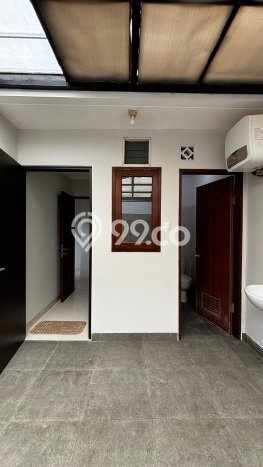 Ready to Use! Luxury House LT 150m2 Desain Elegan di Bintaro Ready to Use! Luxury House LT 150m2 Desain Elegan di Bintaro