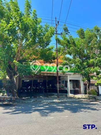 Unit Komersial Disewakan di Surabaya Area Strategis Harga Kompetitif Unit Komersial Disewakan di Surabaya Area Strategis Harga Kompetitif