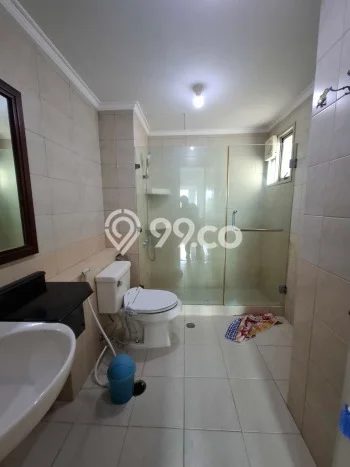 Disewakan Apartemen di Kedoya Garden, 2 KM, Luas 145m², Pemandangan Bagus Disewakan Apartemen di Kedoya Garden, 2 KM, Luas 145m², Pemandangan Bagus