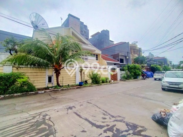 Rumah Elit Modern Tanpa Renovasi di Muara Karang Jakarta Utara Rumah Elit Modern Tanpa Renovasi di Muara Karang Jakarta Utara