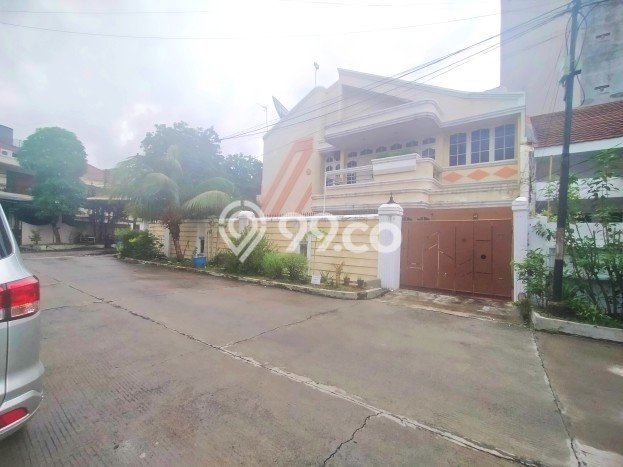 Rumah Elit Modern Tanpa Renovasi di Muara Karang Jakarta Utara Rumah Elit Modern Tanpa Renovasi di Muara Karang Jakarta Utara