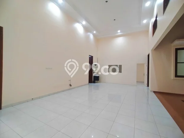 RARE UNIT! Rumah di Duri Kepa, 3 KT, View Kota, Luas 225m² Bangunan 200m² RARE UNIT! Rumah di Duri Kepa, 3 KT, View Kota, Luas 225m² Bangunan 200m²