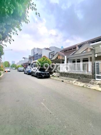 Hunian Super Mewah dengan Akses Paling Strategis di Puri Indah, Jakarta Barat Hunian Super Mewah dengan Akses Paling Strategis di Puri Indah, Jakarta Barat