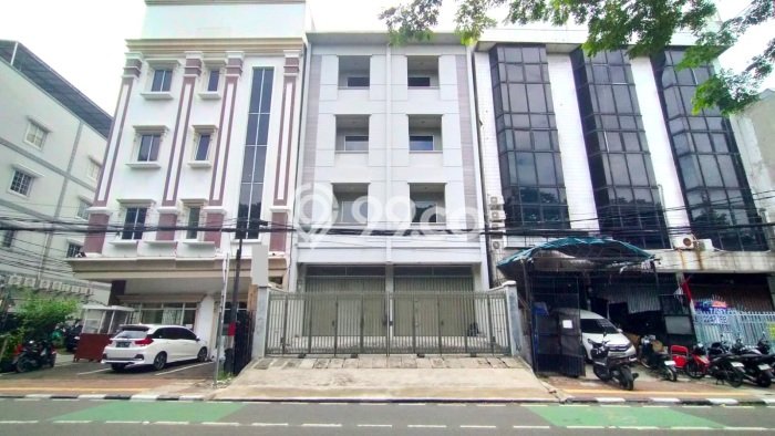 Unit Ruko Dijual di Jakarta Pusat LT 163m2 & LB 456m2 Unit Ruko Dijual di Jakarta Pusat LT 163m2 & LB 456m2