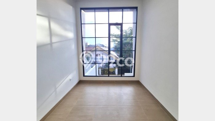 Rumah LT 90m² / LB 195m² Pemandangan Gunung di Tomang, Jakarta Barat Rumah LT 90m² / LB 195m² Pemandangan Gunung di Tomang, Jakarta Barat