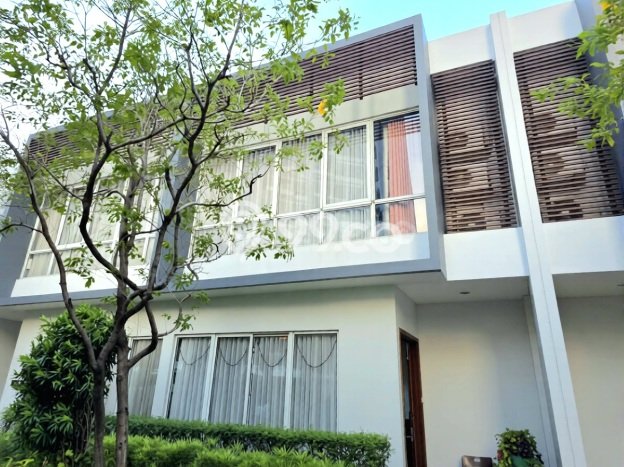 Rumah Luxury Modern Tanpa Renovasi di Puri Mansion Jakarta Barat Rumah Luxury Modern Tanpa Renovasi di Puri Mansion Jakarta Barat