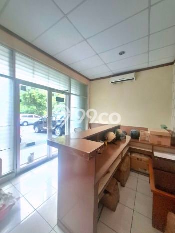 Area Ramai! Ruko Dijual di Kembangan untuk Bisnis Luas Bangunan 187m2 Area Ramai! Ruko Dijual di Kembangan untuk Bisnis Luas Bangunan 187m2