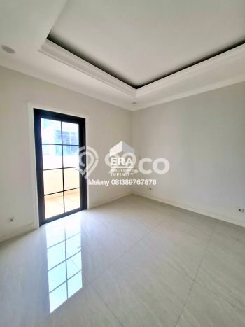 Ready to Use! Premium House LT 120m2 Desain Elegan di Intercon Ready to Use! Premium House LT 120m2 Desain Elegan di Intercon