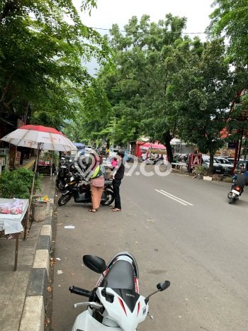 Dijual Rumah Luas Megah Dengan View Eksklusif di Rawamangun, Jakarta Timur Dijual Rumah Luas Megah Dengan View Eksklusif di Rawamangun, Jakarta Timur