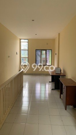 Ruko Dijual di Prime Area Jakarta Barat Luas 98m2 Ruko Dijual di Prime Area Jakarta Barat Luas 98m2