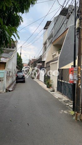 Rumah Modern 3 KT di Tomang Jakarta Barat Unfurnished Rumah Modern 3 KT di Tomang Jakarta Barat Unfurnished