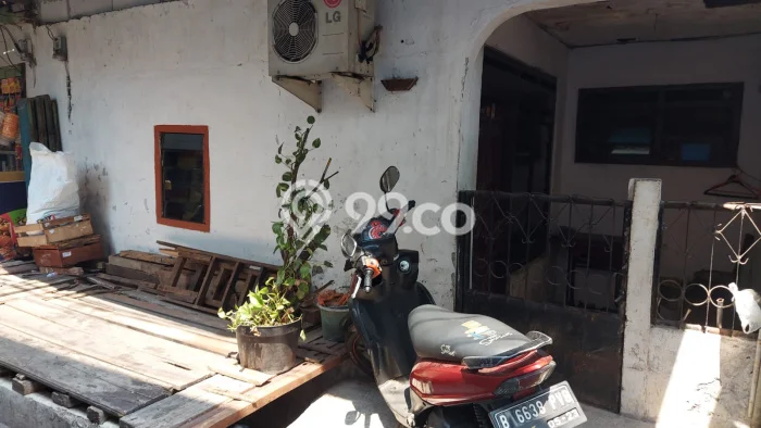 Rumah Luas Asri 3 KT Siap Huni di Kota Bambu Selatan Jakarta Barat Rumah Luas Asri 3 KT Siap Huni di Kota Bambu Selatan Jakarta Barat