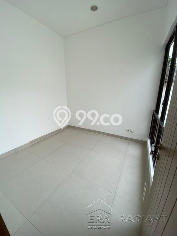 Hunian Eksklusif Siap Huni LT 200m2 di Pagedangan, Tangerang Hunian Eksklusif Siap Huni LT 200m2 di Pagedangan, Tangerang