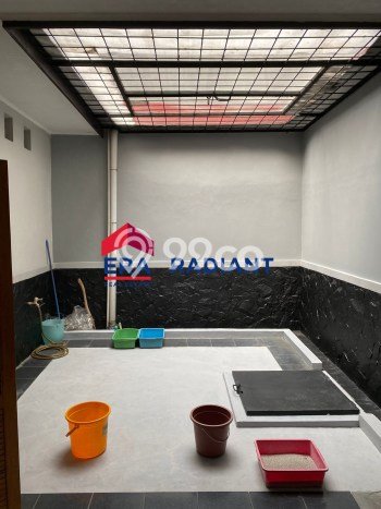 Rumah Mewah Siap Huni LT 238m2 di Pesanggrahan, Jakarta Selatan Rumah Mewah Siap Huni LT 238m2 di Pesanggrahan, Jakarta Selatan