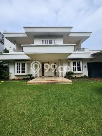 Jual Rumah Mewah Elegan Dengan View Eksklusif di Simprug, Jakarta Selatan Jual Rumah Mewah Elegan Dengan View Eksklusif di Simprug, Jakarta Selatan