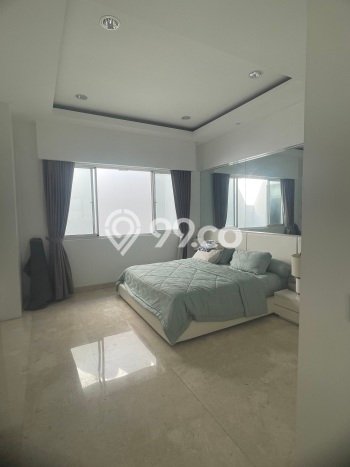 Rumah Lokasi Strategis di Kemayoran, Jakarta Pusat, LT 144m2m² LB 240m2m² Rumah Lokasi Strategis di Kemayoran, Jakarta Pusat, LT 144m2m² LB 240m2m²