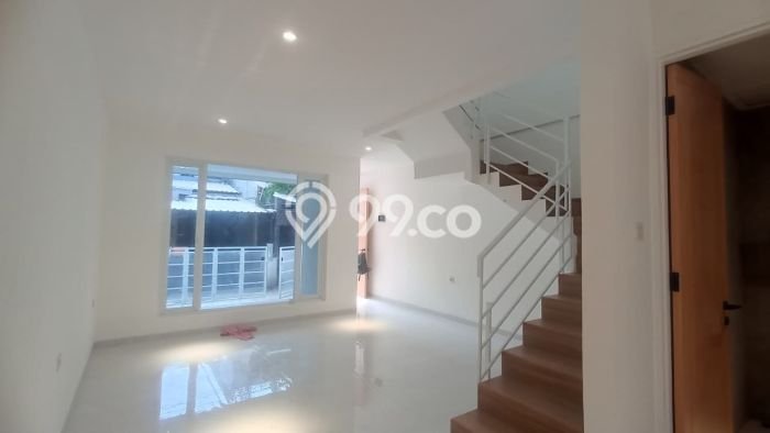 Jual Rumah Strategis Bagus Punya 3 KT di Kelapa Gading Jakarta Utara SHM Jual Rumah Strategis Bagus Punya 3 KT di Kelapa Gading Jakarta Utara SHM