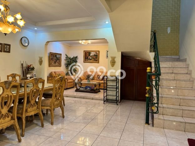 Hunian Mewah Dijual LT 187m2 di Kelapa Gading, Jakarta Utara Hunian Mewah Dijual LT 187m2 di Kelapa Gading, Jakarta Utara