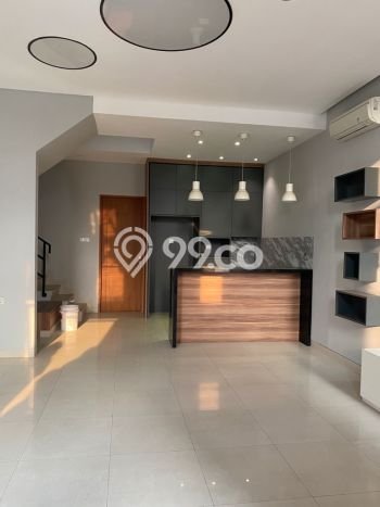 Rumah Elit Modern Siap Huni di Sunter Jakarta Utara Rumah Elit Modern Siap Huni di Sunter Jakarta Utara