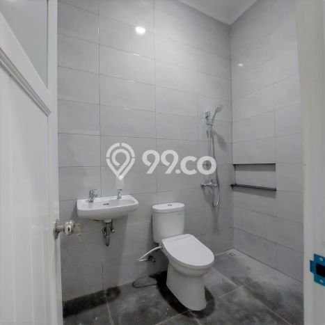Properti Strategis 3 KT Luas Tanah 90m² di Kelapa Gading, Jakarta Utara Properti Strategis 3 KT Luas Tanah 90m² di Kelapa Gading, Jakarta Utara
