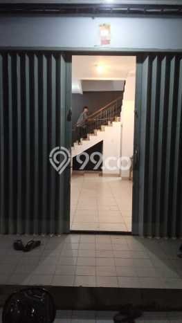Ruko Dijual di Jakarta Barat LT 40m2 & LB 32m2 Lokasi Terbaik! Ruko Dijual di Jakarta Barat LT 40m2 & LB 32m2 Lokasi Terbaik!