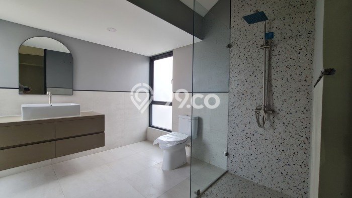 Jual Rumah Luas Megah Dengan View Cantik di BSD The Green, Tangerang Jual Rumah Luas Megah Dengan View Cantik di BSD The Green, Tangerang