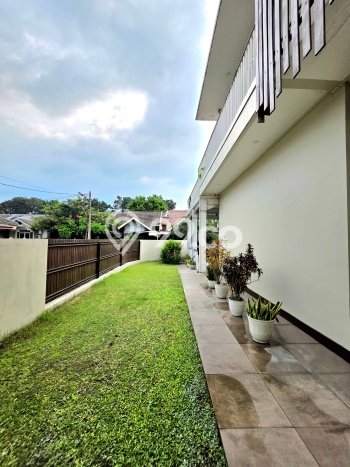 For Sale! Luxury House LT 460m2 Desain Elegan di BSD Griya Loka For Sale! Luxury House LT 460m2 Desain Elegan di BSD Griya Loka