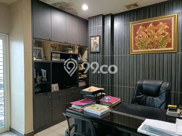 Unit Ruko Dijual di Jakarta Timur LT 40m2 & LB 150m2 Unit Ruko Dijual di Jakarta Timur LT 40m2 & LB 150m2