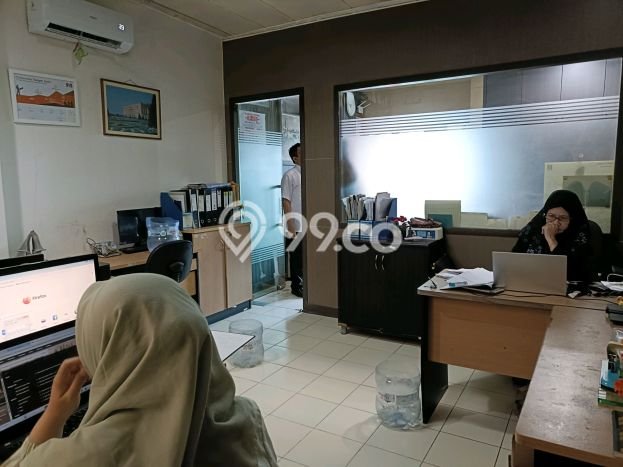 Unit Ruko Dijual di Jakarta Timur LT 40m2 & LB 150m2 Unit Ruko Dijual di Jakarta Timur LT 40m2 & LB 150m2