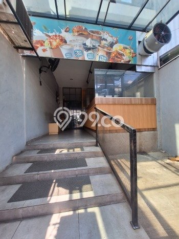 Unit Komersial Disewakan di Jakarta Barat Area Strategis Harga Kompetitif Unit Komersial Disewakan di Jakarta Barat Area Strategis Harga Kompetitif