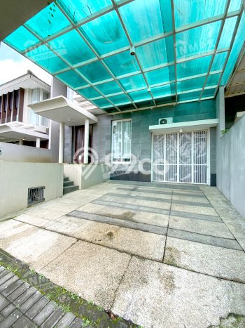 Disewakan Hunian Konsep Minimalis di Pakis Malang dengan 6 KT Disewakan Hunian Konsep Minimalis di Pakis Malang dengan 6 KT