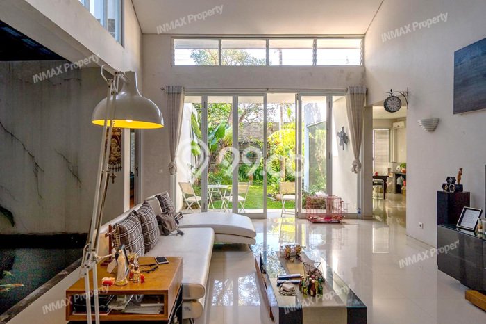 Hunian Eksklusif Dijual LT 367m2 di Sukun, Malang Hunian Eksklusif Dijual LT 367m2 di Sukun, Malang