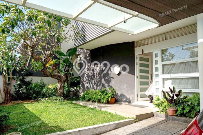 Hunian Eksklusif Dijual LT 367m2 di Sukun, Malang Hunian Eksklusif Dijual LT 367m2 di Sukun, Malang