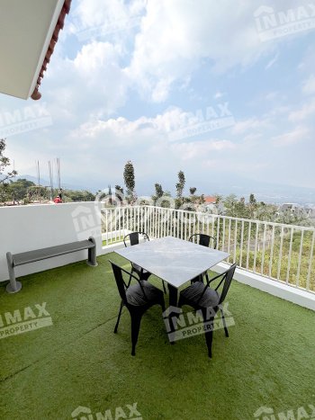 Vila di , Luas 263m2m², Akses ke Pusat Kota Vila di , Luas 263m2m², Akses ke Pusat Kota
