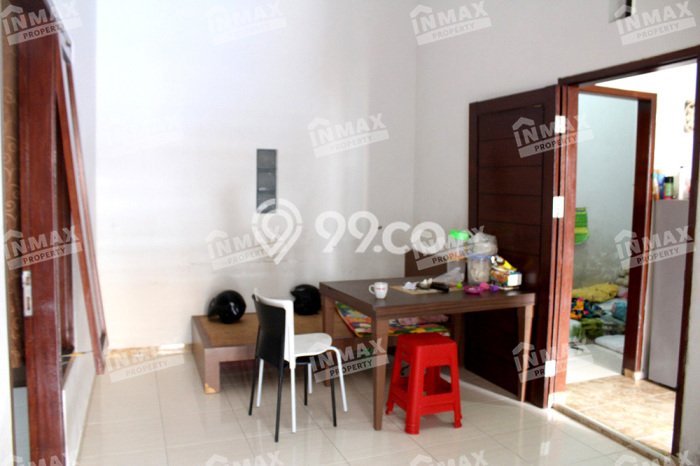 Kos-kosan Dijual di Blimbing, Malang dengan 11 Kamar Tidur, 2 Kamar Mandi Kos-kosan Dijual di Blimbing, Malang dengan 11 Kamar Tidur, 2 Kamar Mandi