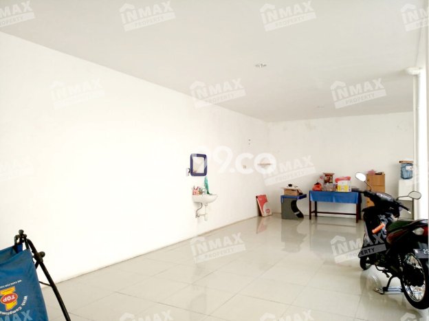 Rumah Strategis Minimalis Lb 250m2 di Kedungkandang, Malang Rumah Strategis Minimalis Lb 250m2 di Kedungkandang, Malang