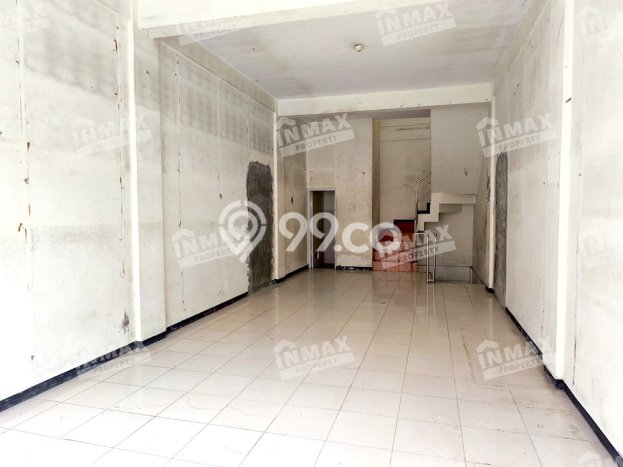 Ruko Dijual di Klojen LT 50m2, LB 150m2 Solusi Investasi Cerdas Ruko Dijual di Klojen LT 50m2, LB 150m2 Solusi Investasi Cerdas