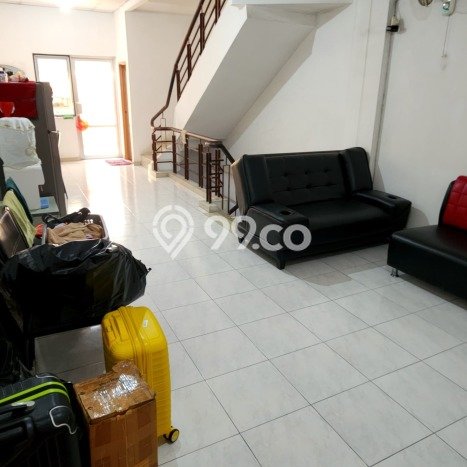 AREA BISNIS! Ruko Kawasan , Luas 60m2m², Mainroad, Ramai AREA BISNIS! Ruko Kawasan , Luas 60m2m², Mainroad, Ramai