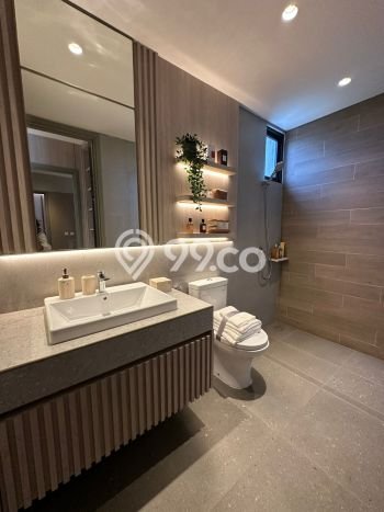 Rumah Luas Asri 3 KT Siap Pakai di Suvarna Sutera Tangerang Rumah Luas Asri 3 KT Siap Pakai di Suvarna Sutera Tangerang