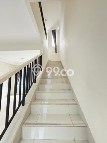 Lokasi strategis! Rumah siap pakai dikontrakkan di Cikupa LB 160m2 Lokasi strategis! Rumah siap pakai dikontrakkan di Cikupa LB 160m2