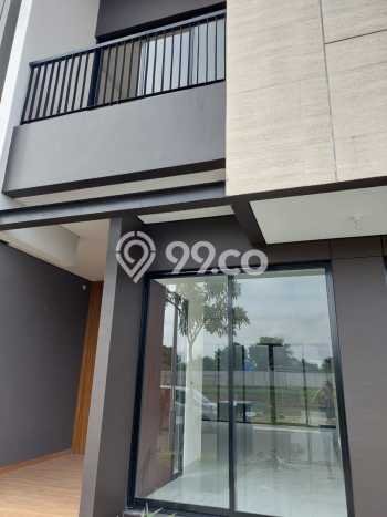 Rumah Strategis Modern Lb 190m2 di Cikupa, Tangerang Rumah Strategis Modern Lb 190m2 di Cikupa, Tangerang
