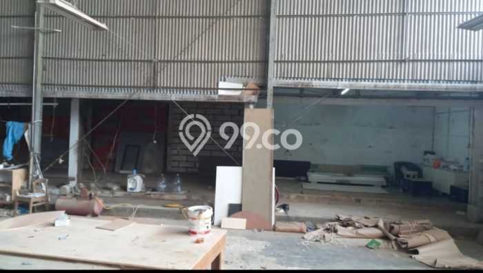 Area Ramai! Gudang Dijual di Curug untuk Bisnis Luas Bangunan 800m2 Area Ramai! Gudang Dijual di Curug untuk Bisnis Luas Bangunan 800m2