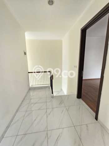 Rumah Strategis Modern Lb 116m2 di Cikupa, Tangerang Rumah Strategis Modern Lb 116m2 di Cikupa, Tangerang