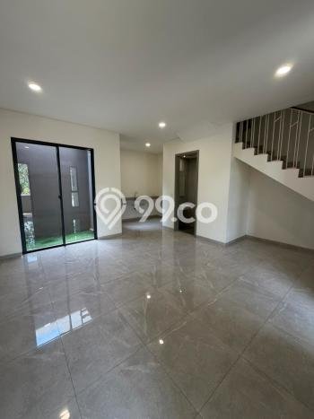 For Sale Hunian Rumah Terawat 3 Kamar di Suvarna Sutera, Tangerang For Sale Hunian Rumah Terawat 3 Kamar di Suvarna Sutera, Tangerang